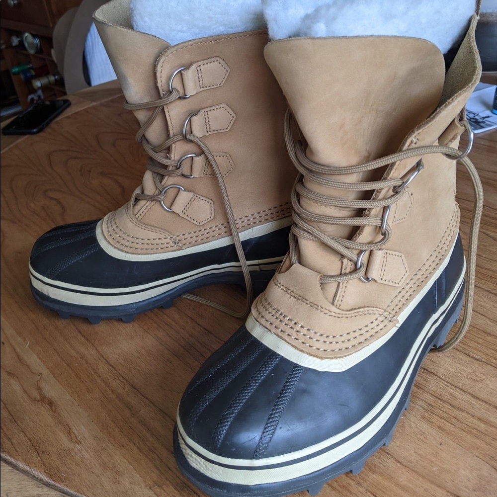 Sorel Caribou Women’s Boot 7.5